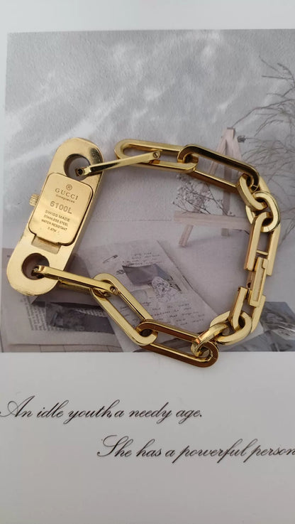 020426-watch-94 Gucci After downgrading consumption