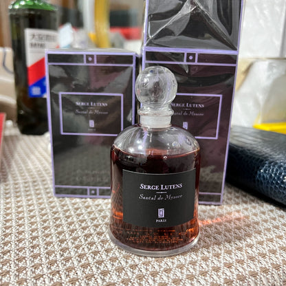 051026-lutens-81 Serge Lutens Brand new Letters