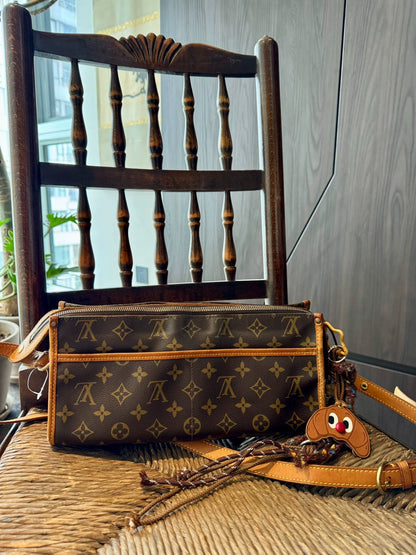 150626-bag-43 Simple luxurious LV handbag