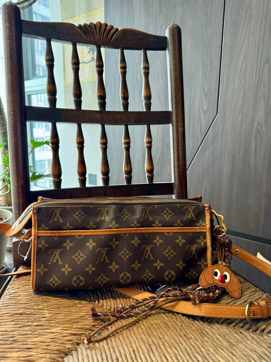 150626-bag-43 Simple luxurious LV handbag