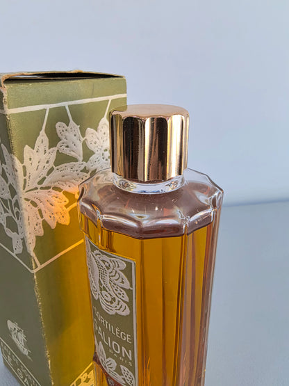 200826-16 Le Galion Sortilège 240ml 8.1 oz