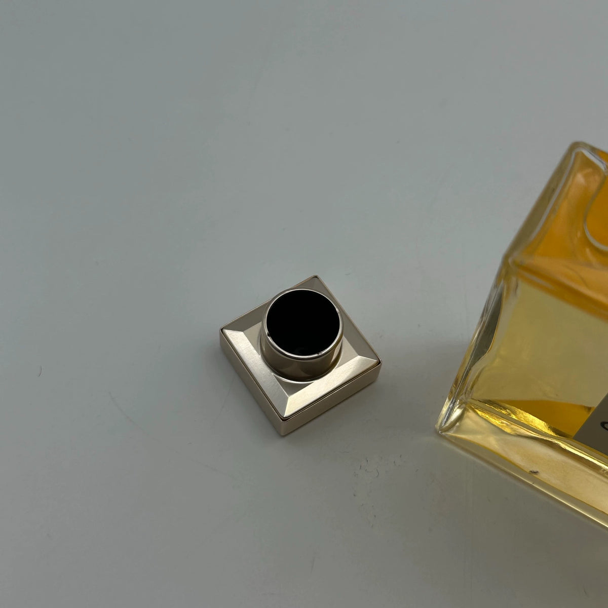 151026-142 Chanel Gabriel Classic Spray 100ml 3.4 oz