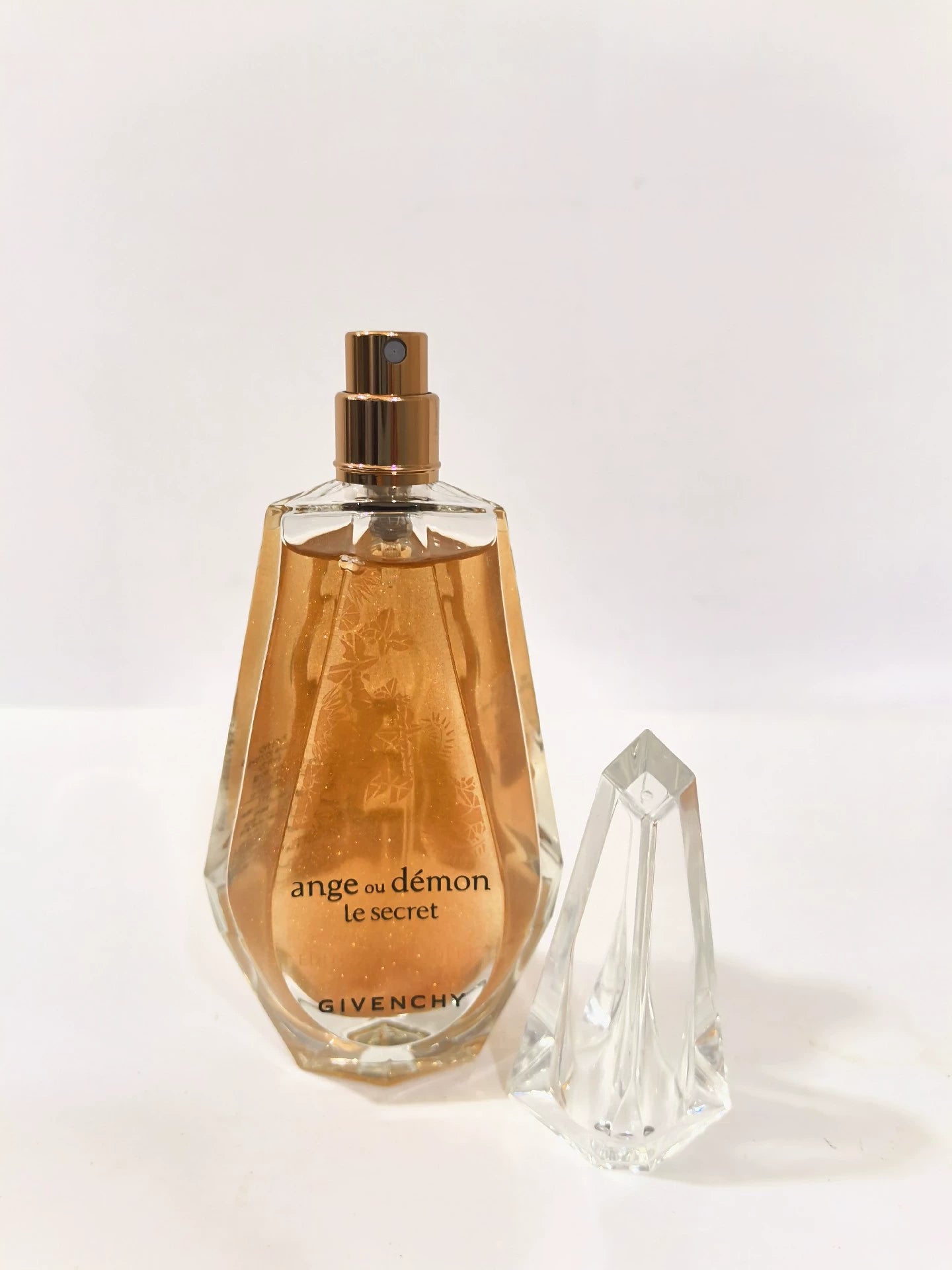 010625-49 Givenchy Eau de Toilette EDT 50ml 1.7oz