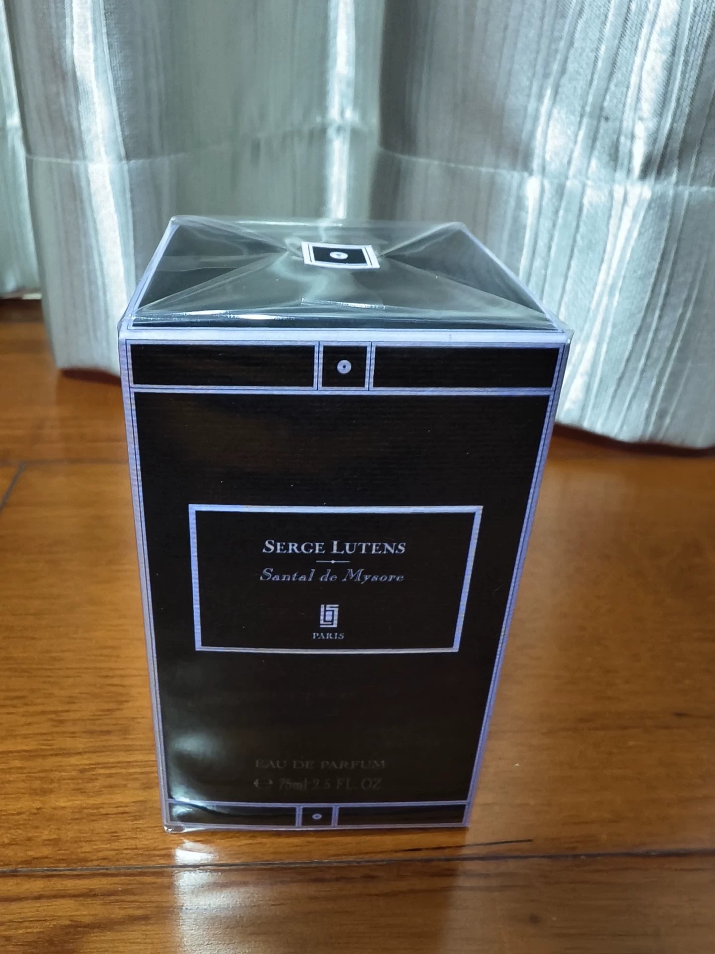 171225-44 Serge Lutens Eau de Parfum EDP 75ml 2.5oz