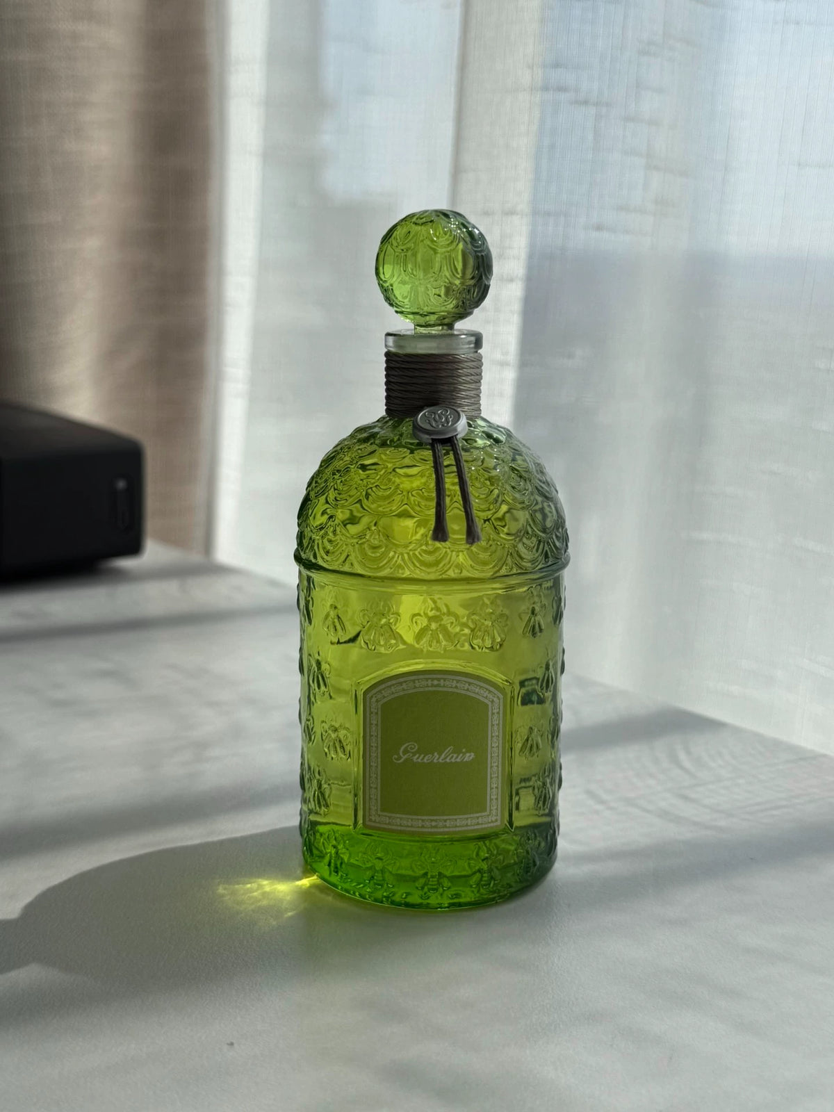 051026-16 Guerlain Bee Pose Bottle Color Bottle Grass Green Liquid EDT 125ML 4.2 oz