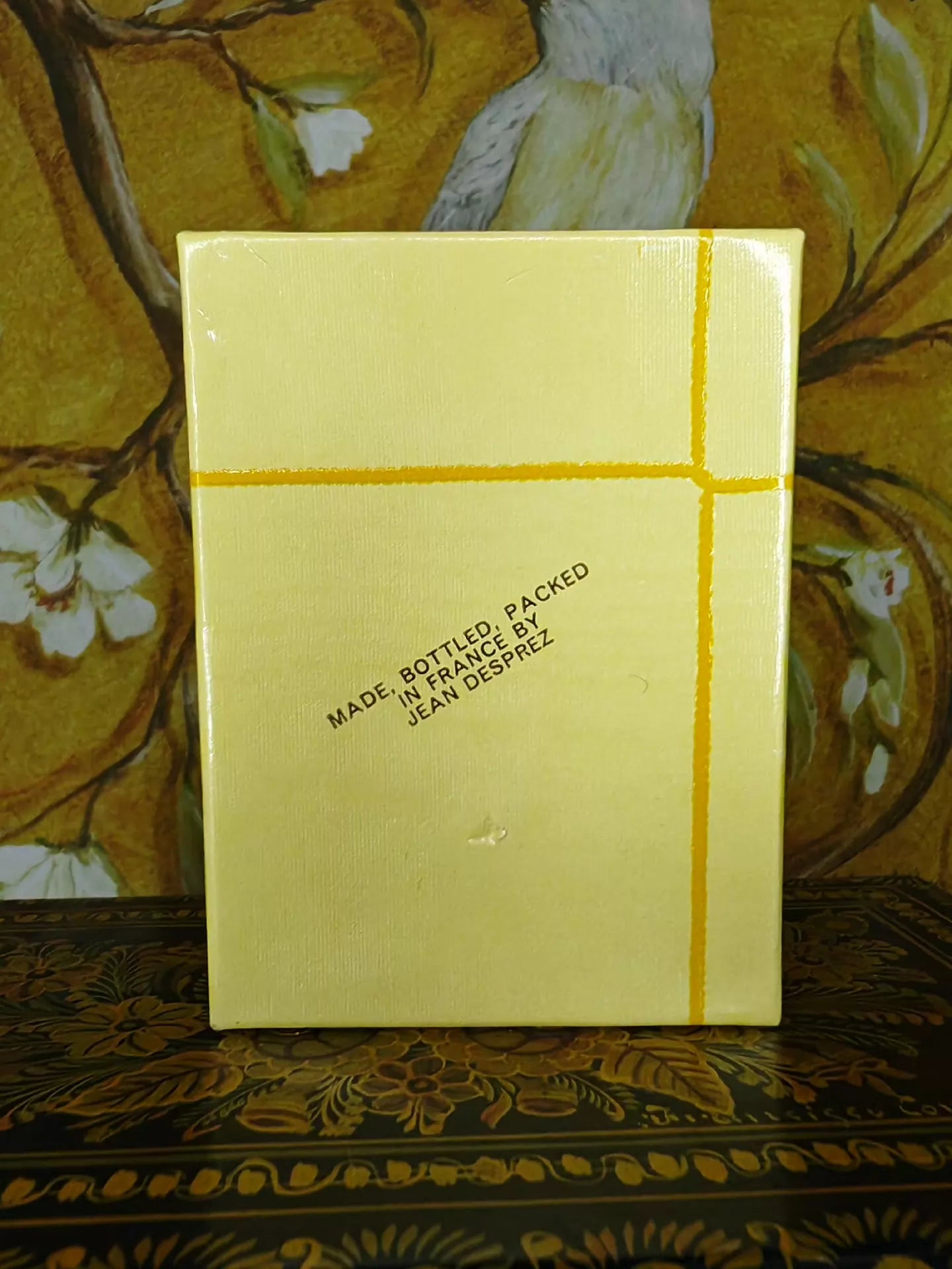 210426-151 Versailles Ball Flavor Ox Eye Old Edition 4ml 0.1 oz