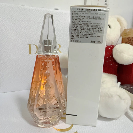 011225-96 Givenchy Eau de Parfum EDP 100ml 3.4oz