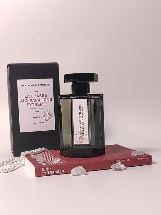 090326-27 LA Chasse Aux Papillons 100ml  EDP