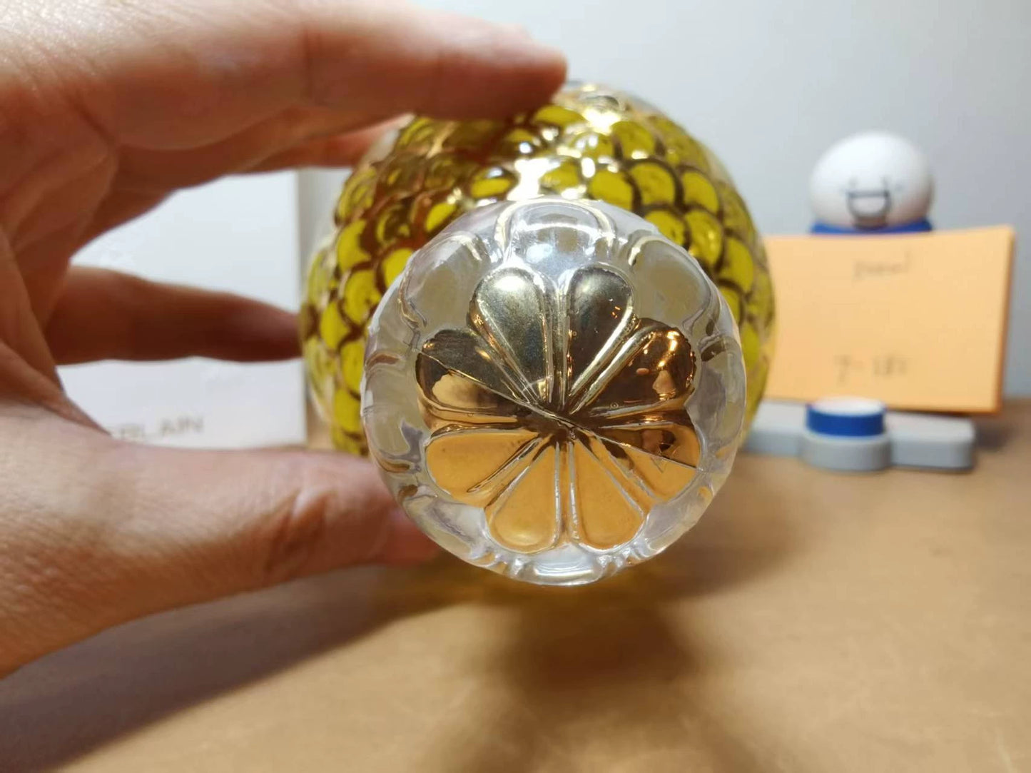 170826-89 Guerlain Madame Butterfly gilt 500ml 16.9 oz