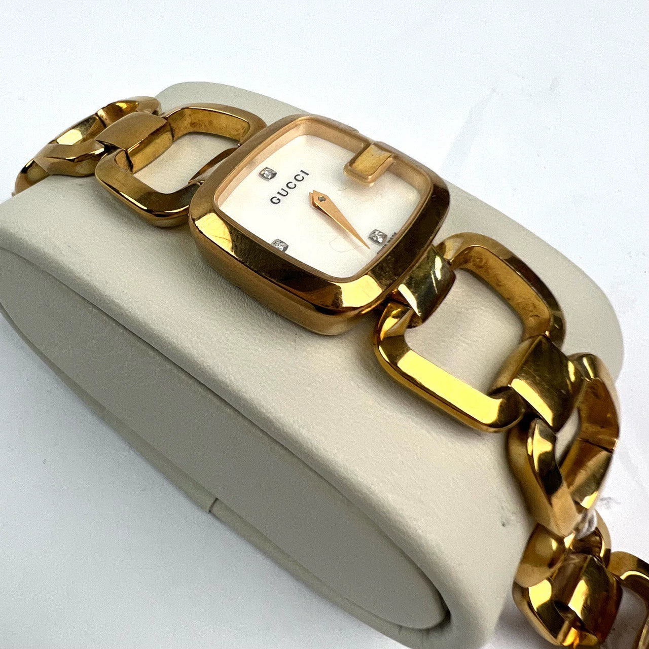 291024-17 Gucci Gucci Watch Fashion Fashion Watch Counter price 8200 spot price D4846