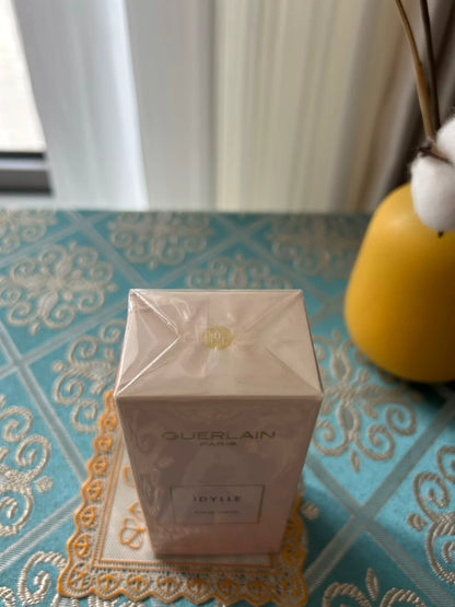 280926-16 Guerlain Aiduo bee bottle 30 ml 1 oz