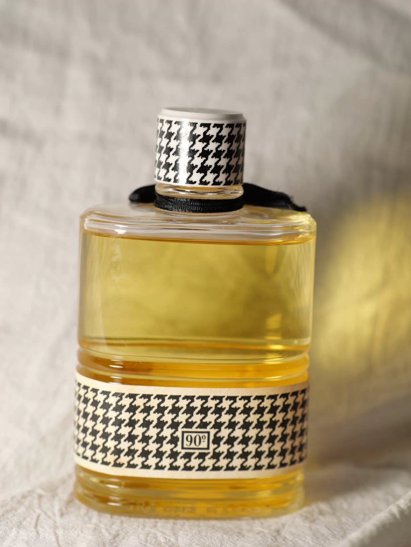 040826-91 Dior Miss without box 240ml 8.1 oz