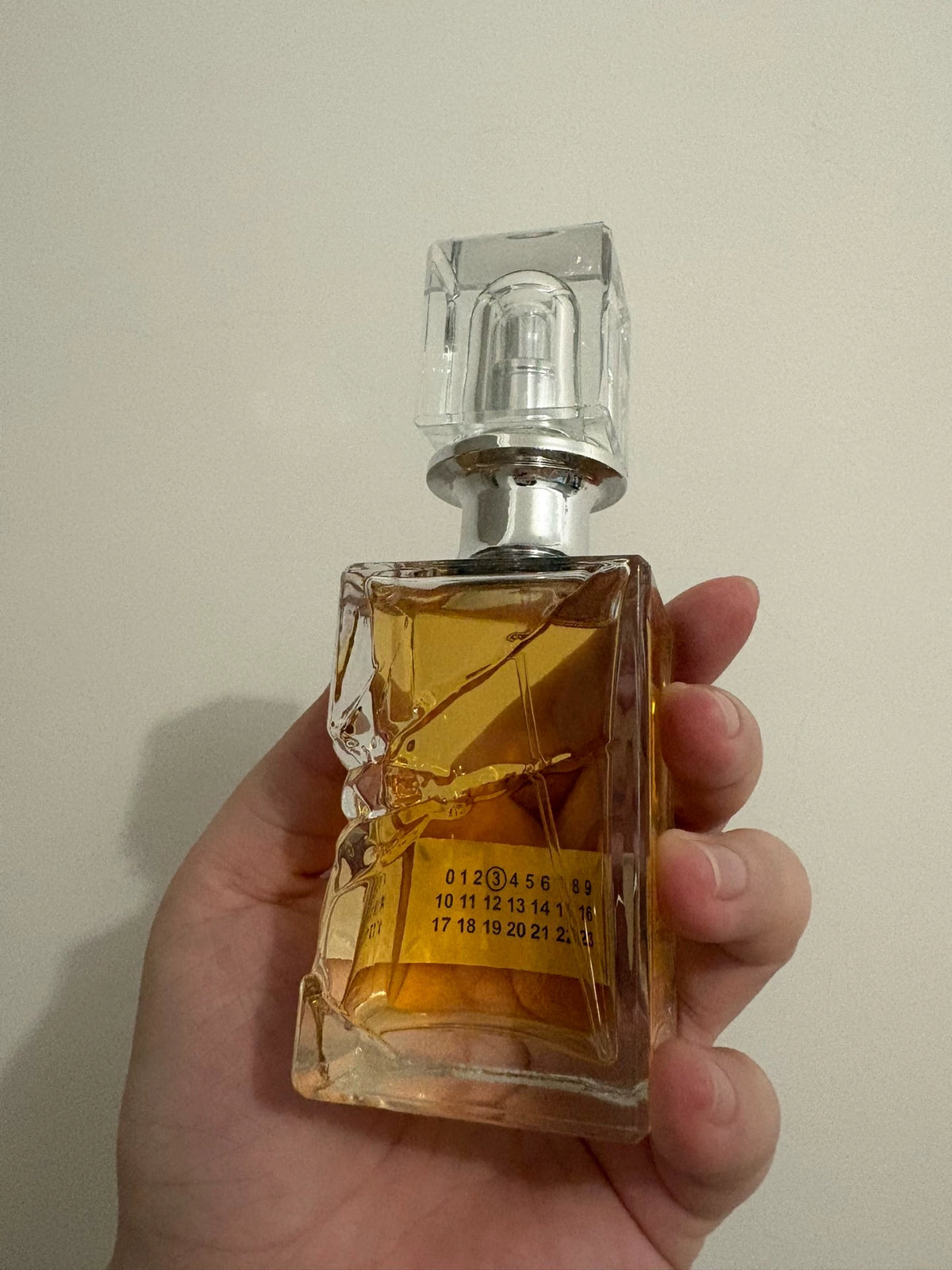 210926-50 Maison Margiela cb.3 75ml 2.5 oz