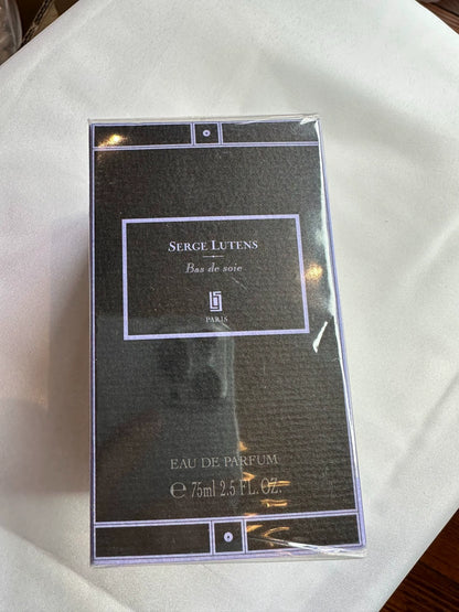 120126-7 Serge Lutens Bas de soie 75ml 2.5 oz EDP