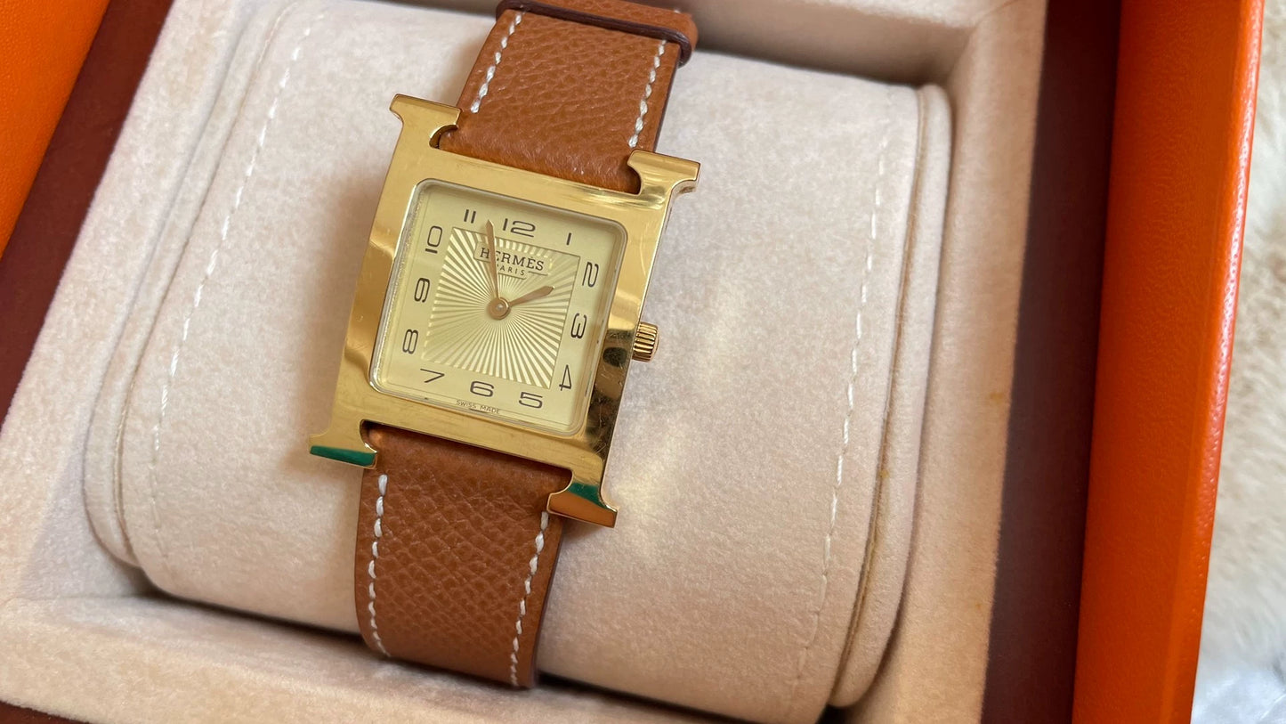 241224-1 Auth Hermes watch golden brown with box