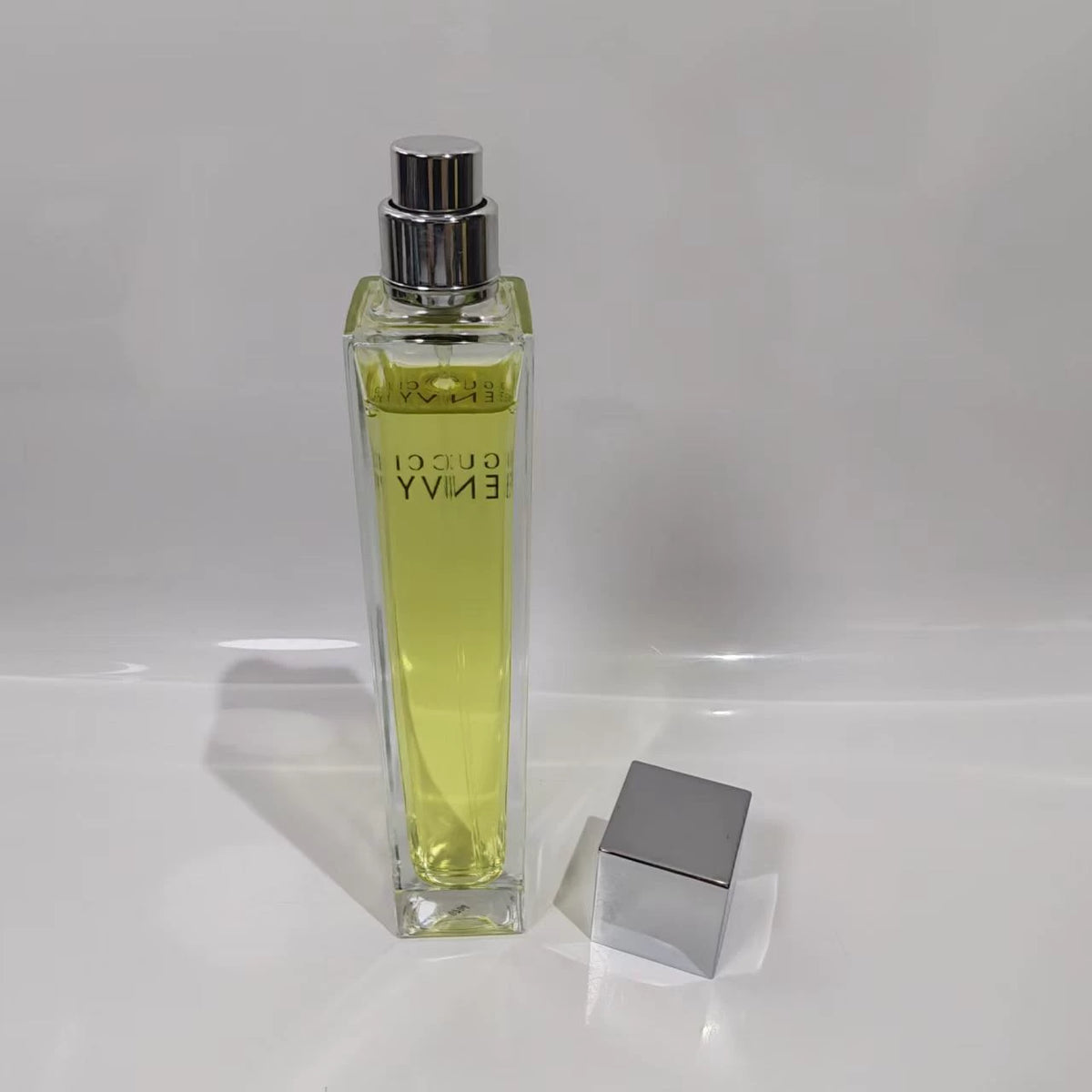 020926-531 Gucci Huang Jealousy