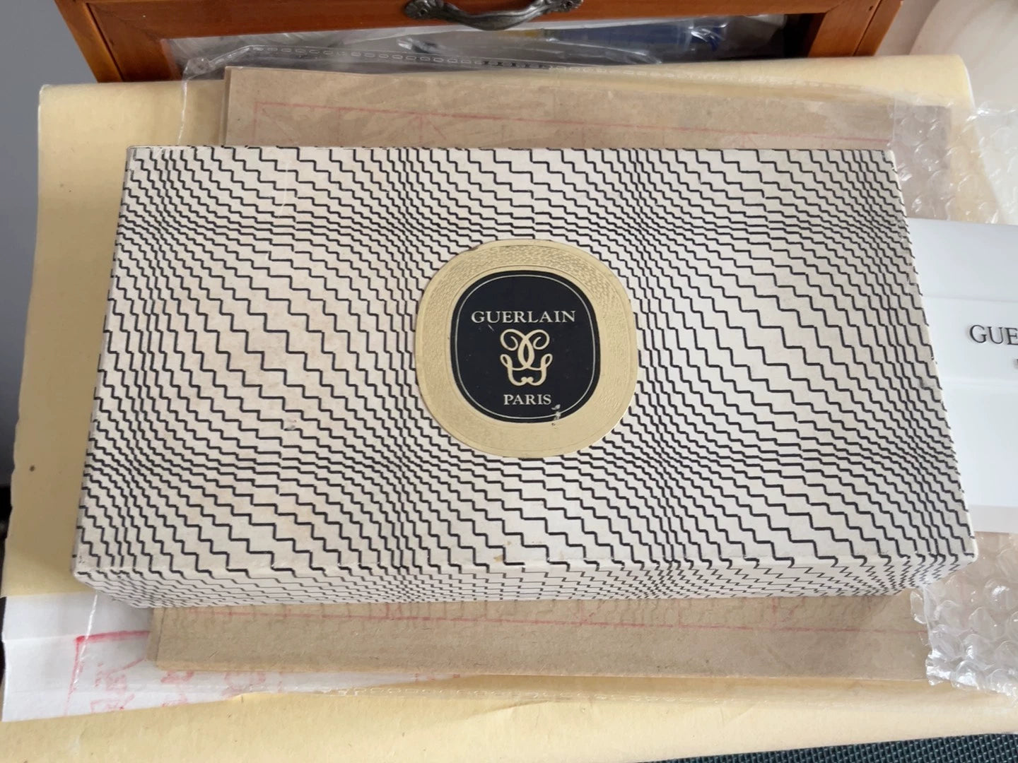 151025-71 Guerlain Soap set Savon x 2