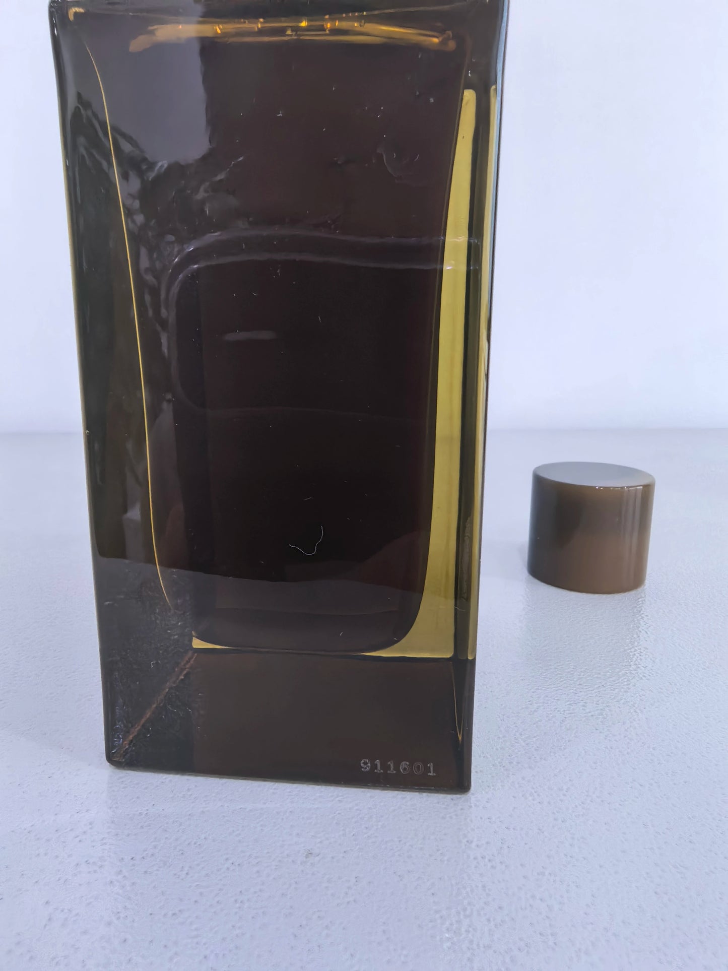 200826-39 Burberry Haute Couture Series EDP 150ml 5.1 oz