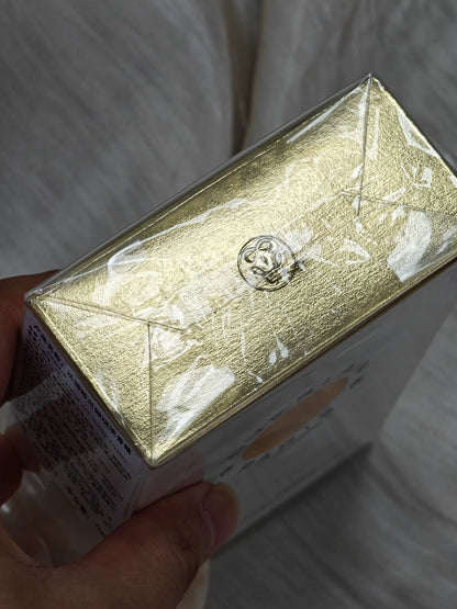 031026-39 Guerlain Legend Series Parfum