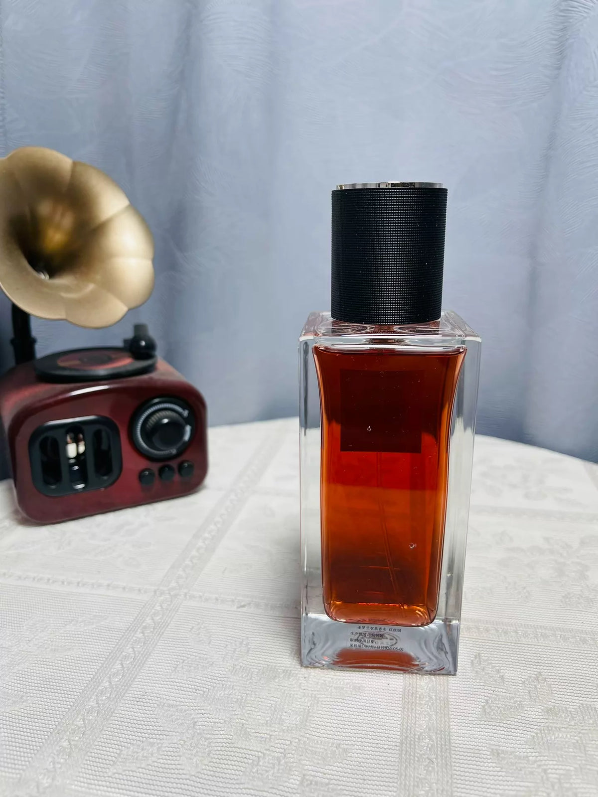 111026-51 Yves Saint Laurent Red Velvet 125ml 4.2 oz