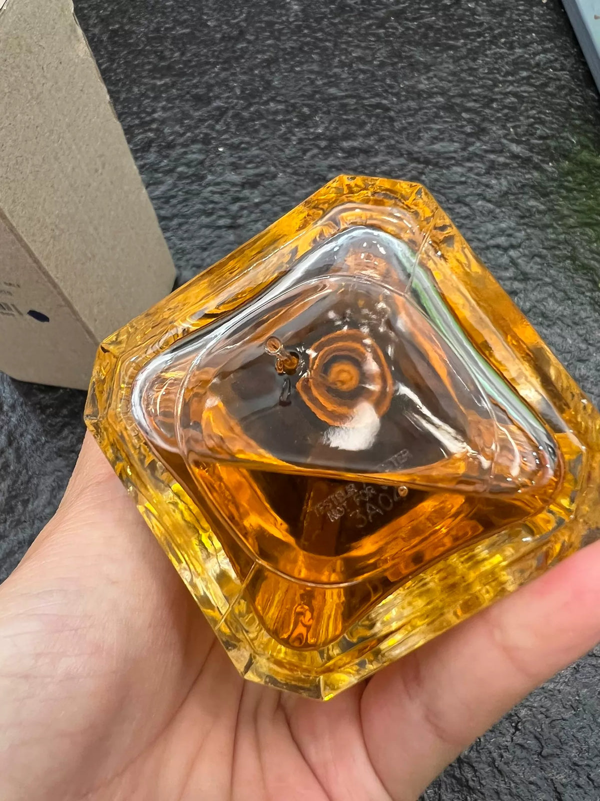 211026-35 Guerlain Parfum 200ml 6.8 oz