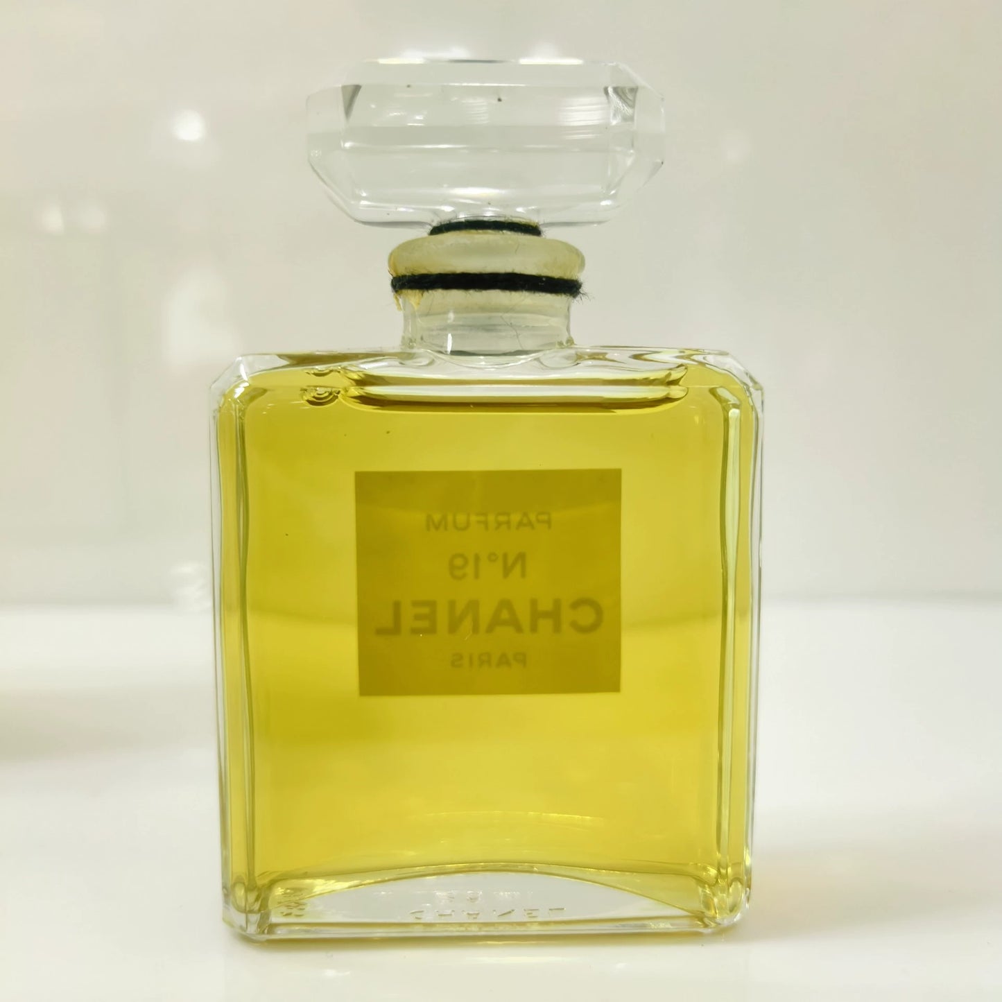 220226-59 Chanel N19 28ml Parfum Perfume