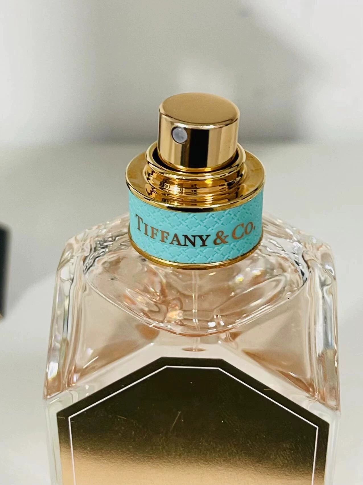 260526-134 Tiffany Rose Gold Perfume 75ml 2.5 oz
