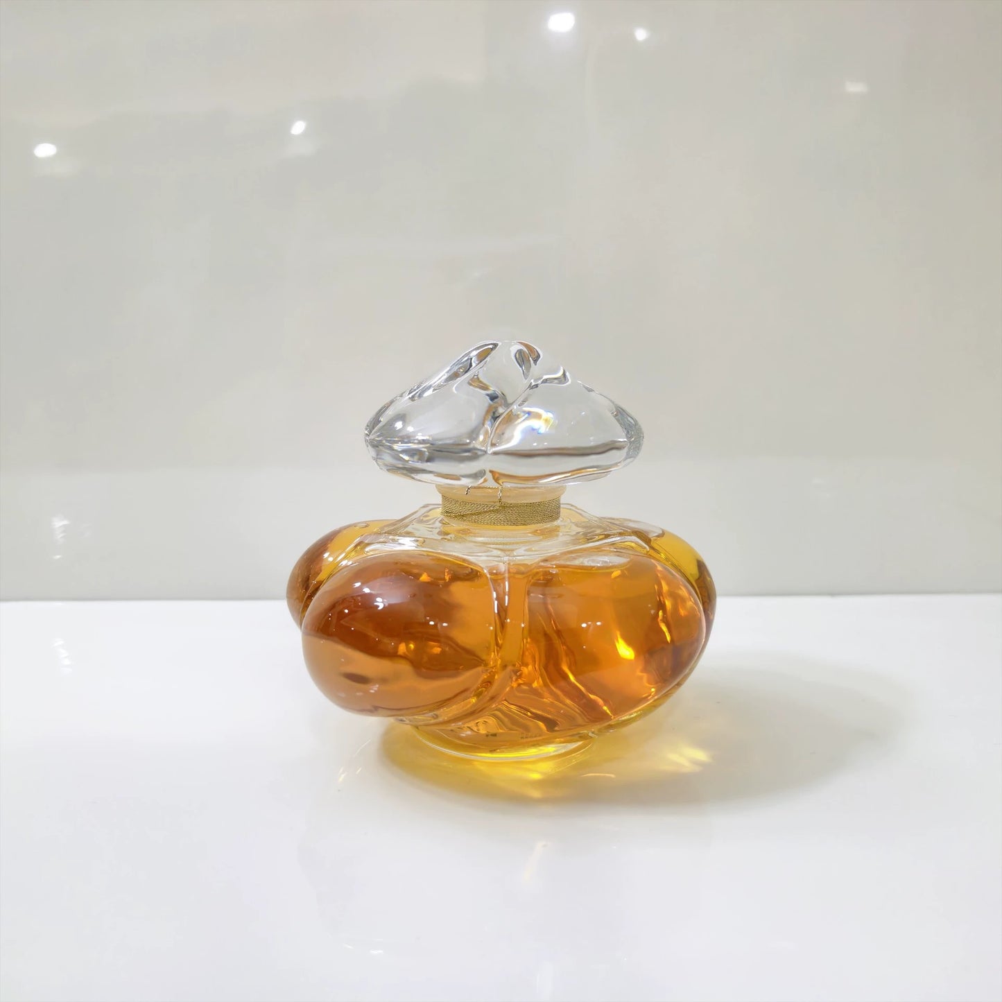 180626-77 Karan Montaigne Baccarat Parfum 150ml 5.1 oz