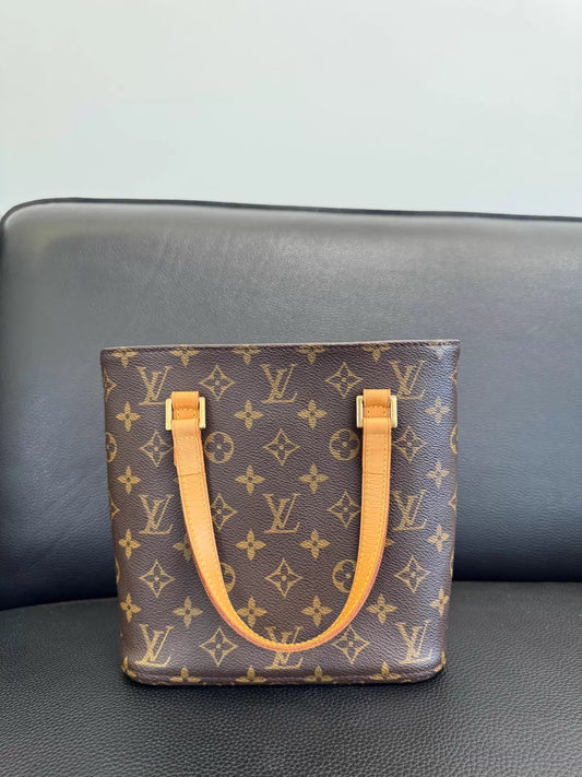 150626-bag-36 LV Vivian trumpet tote bag