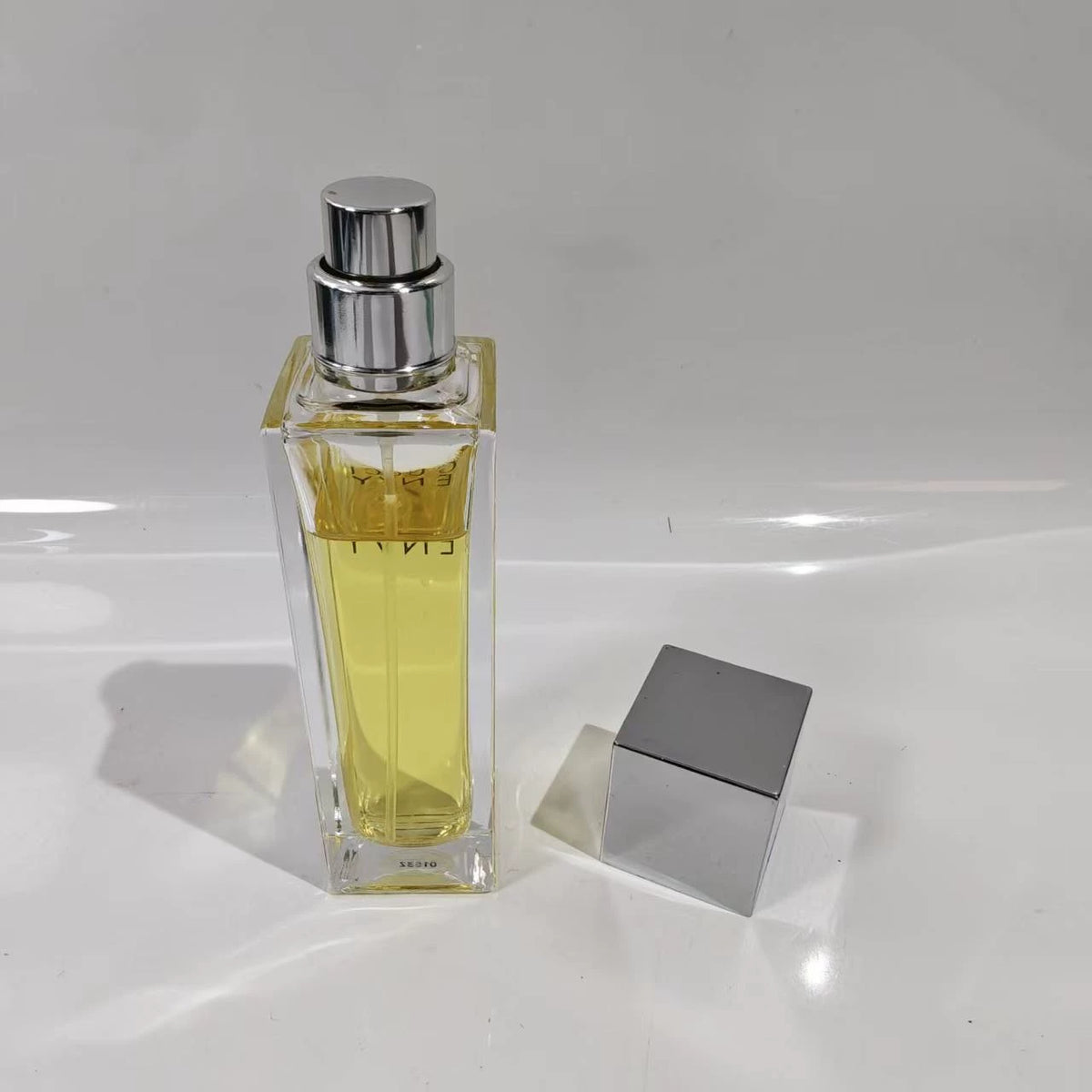 020926-10 Gucci Huang Jealousy