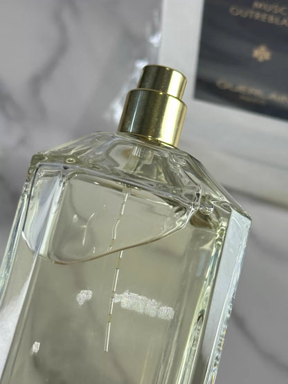 180526-11 Guerlain White Musk in 200ml 6.8 oz