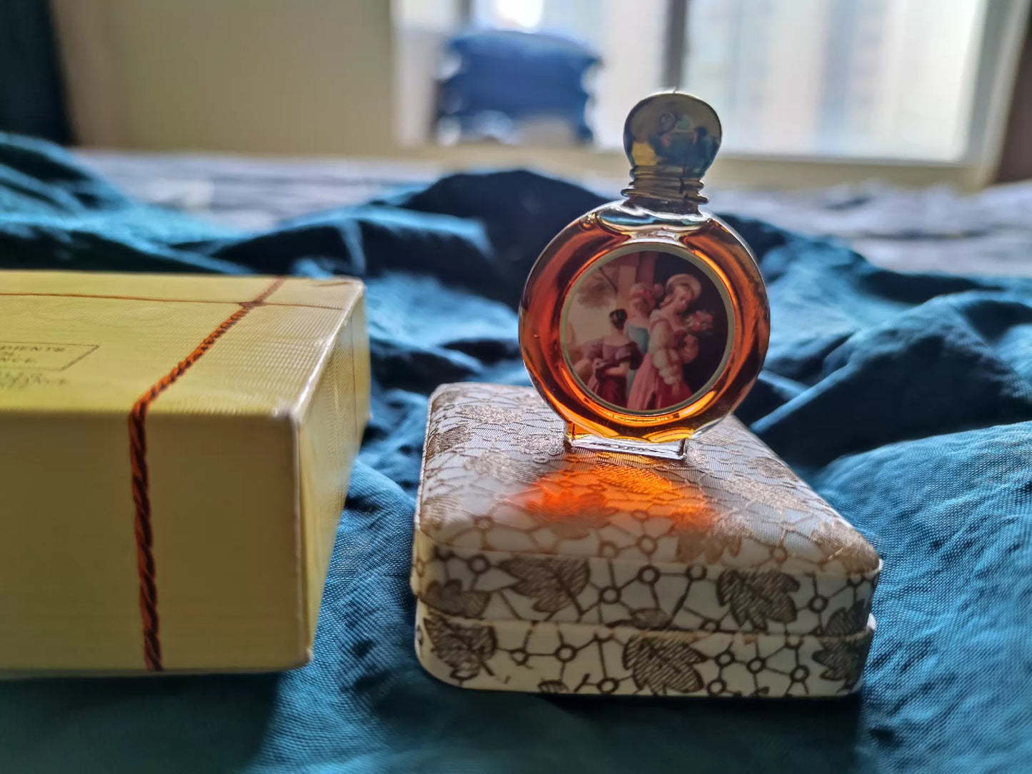 300726-212 Jean desprez Versailles Perfume