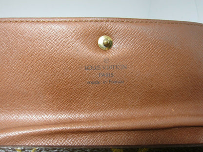 Louis Vuitton leather coin bag long wallet  C92