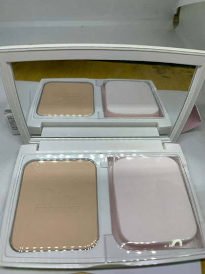 Dior Diorsnow Compact 010 FOND DE TEINT ECLAIRCISSANT 基金會 - DEC21 