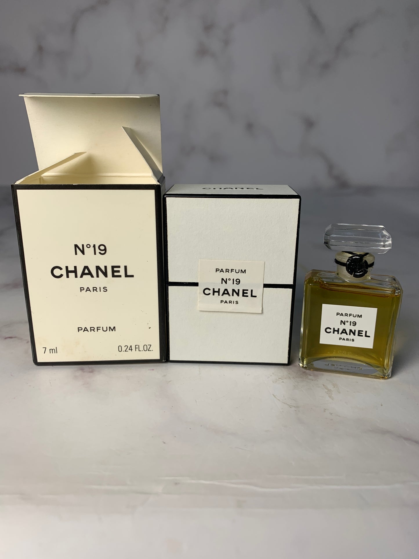 Rare Sealed Chanel No. 19 7 ml 1/4 oz Parfum perfume with box - 030124