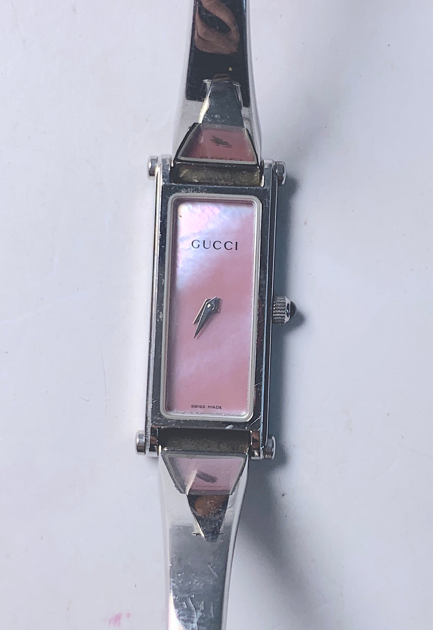 Women Gucci Silver tone Steel Quartz  Watch - 180124 J