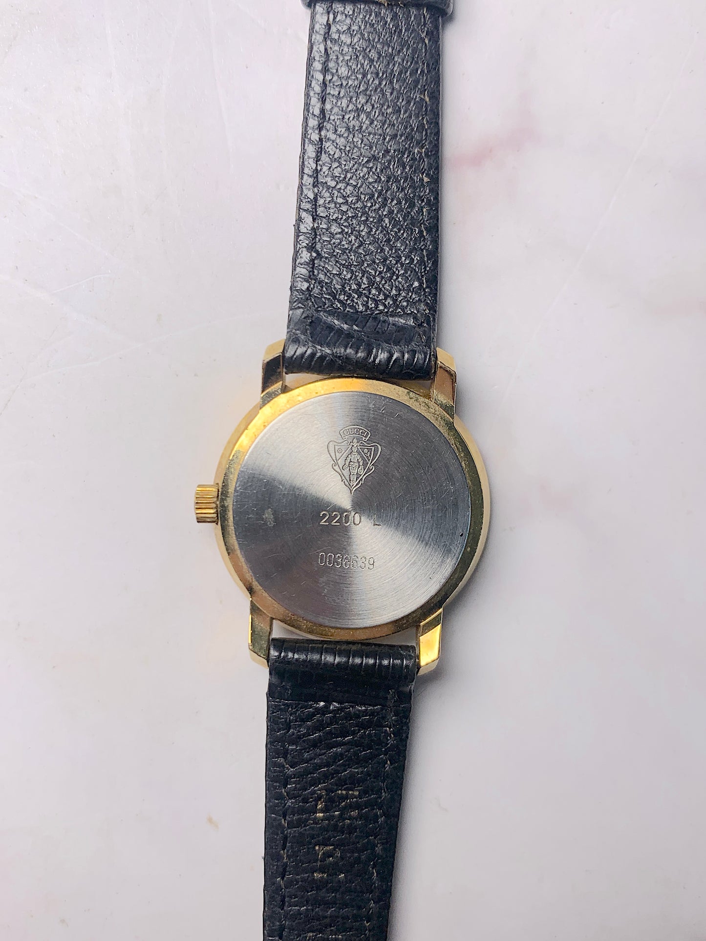 Women Gucci Gold tone leather Quartz  Watch - 180124 P