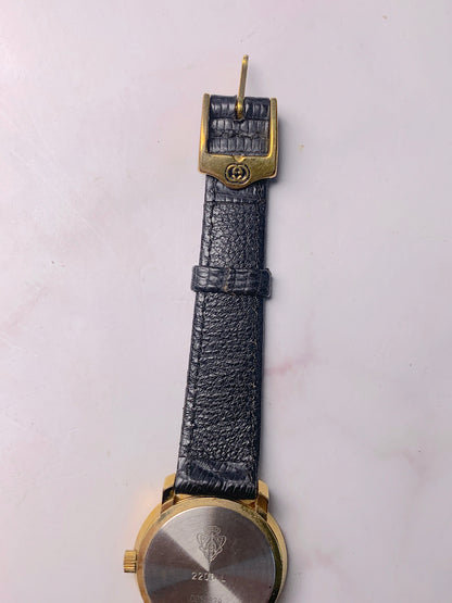 Women Gucci Gold tone leather Quartz  Watch - 180124 P