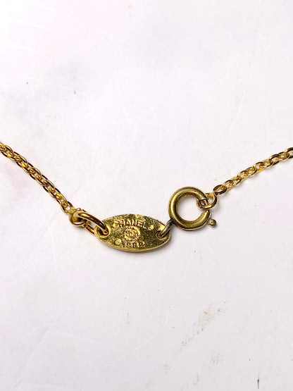 Rare vintage Chanel  Gold tone necklace CC  - 060224