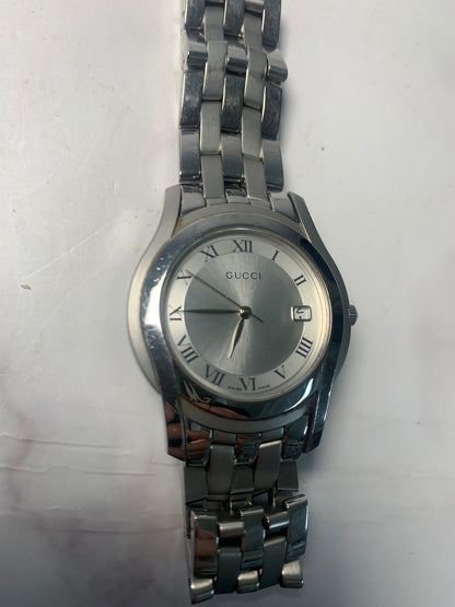 Rare men Gucci silver tone  watch  - 220224