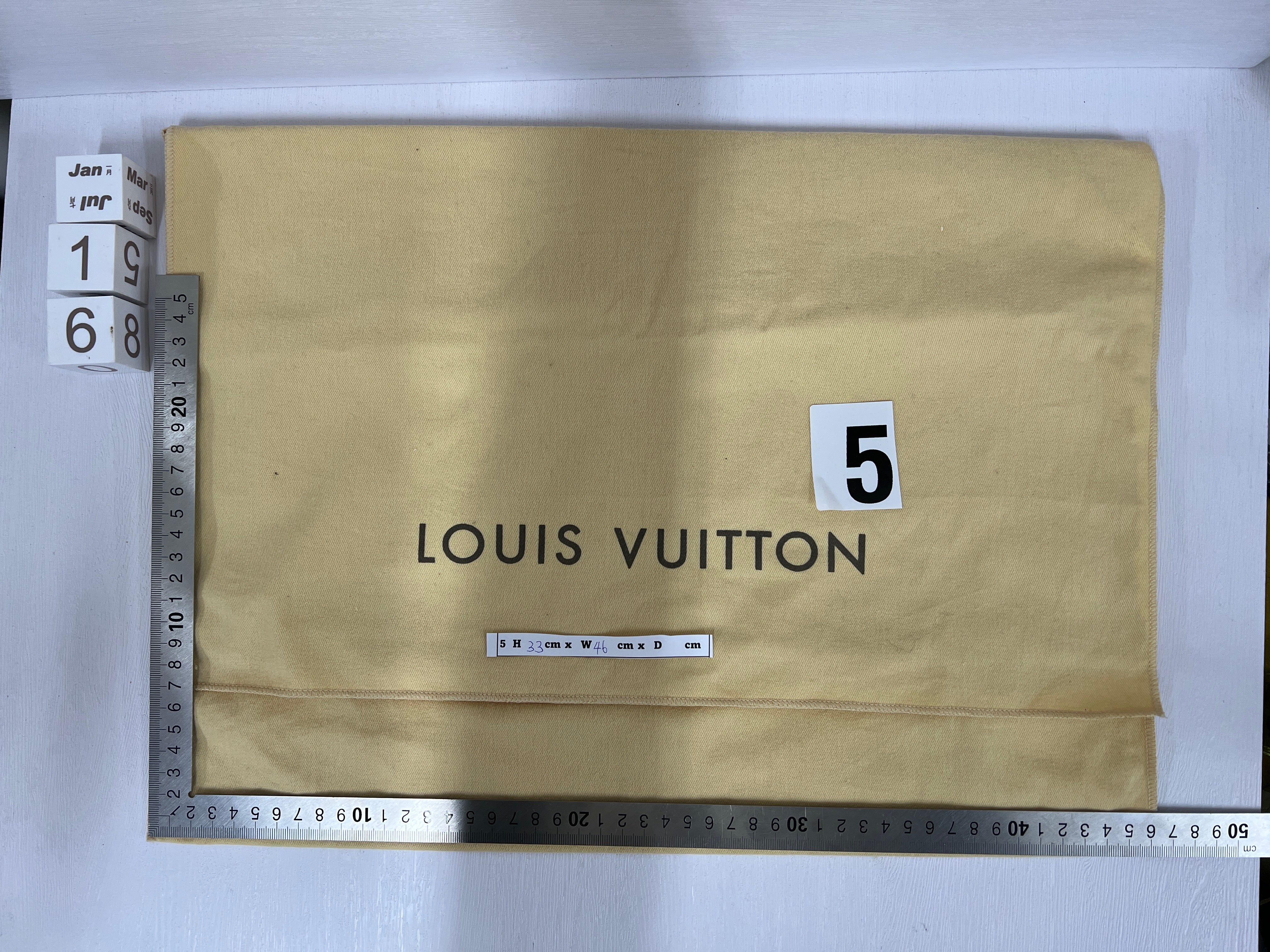 Lv dust bag online original