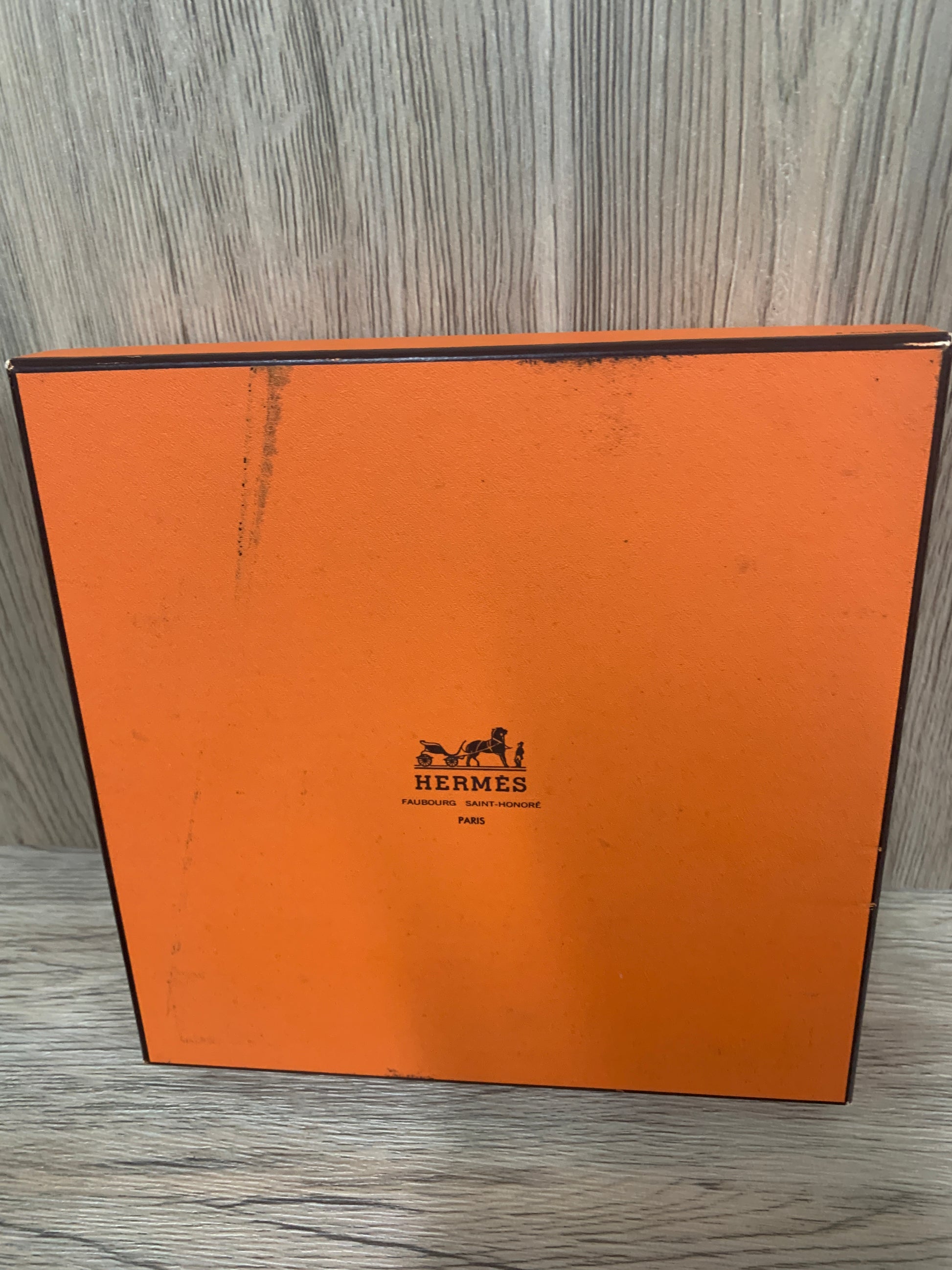 GIFTABLE, Unopened In Shipping Box Louis Vuitton ON THE GO GM