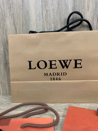 正品 Loewe 紙袋 x 4 套裝禮品手袋錢包化妝品