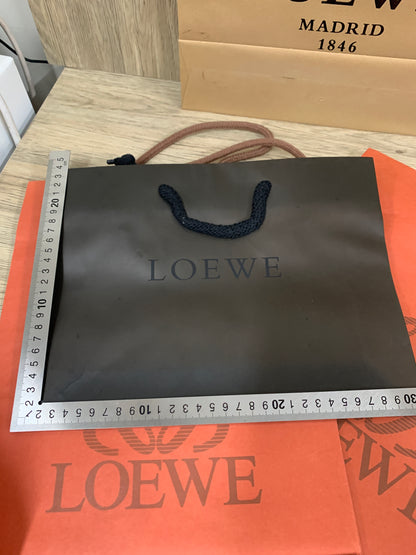 正品 Loewe 紙袋 x 4 套裝禮品手袋錢包化妝品