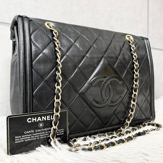 Chanel handbag bag black chain good condition