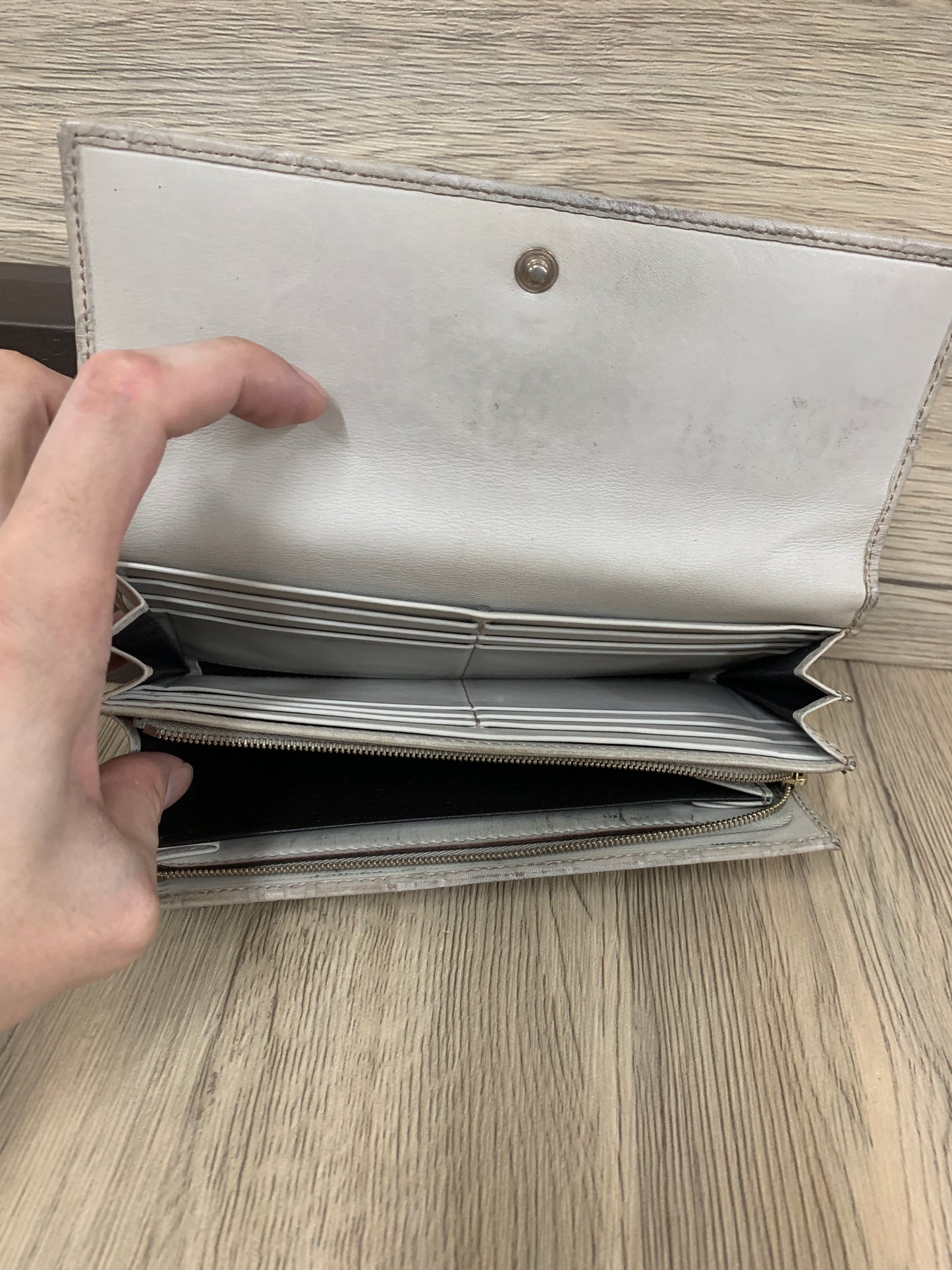 Authentic Gucci Long Wallet with coins bag grey - 24AUG22