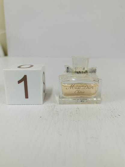 Rare Christian Dior Cherie 5 毫升淡香水 - 3 月 25 日