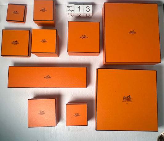 Hermes 禮品盒用於錢包太陽鏡腰帶圍巾包 - 9NOV