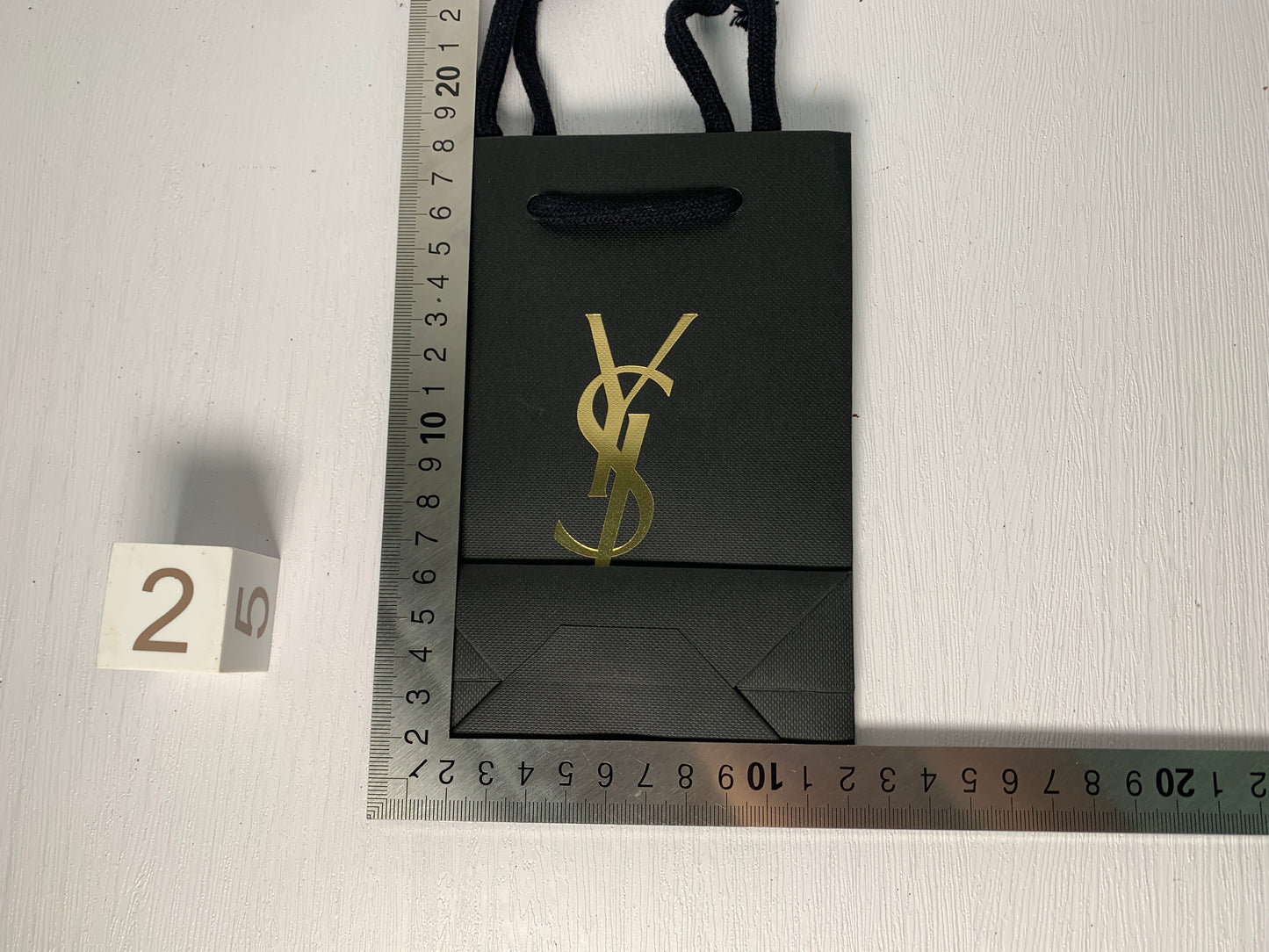 YSL chanel Gucci gift paper bag for jewlley necklace scarf box wallet bag