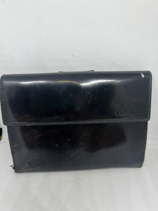 Prada buffed leather wallet 6 Mar 2022